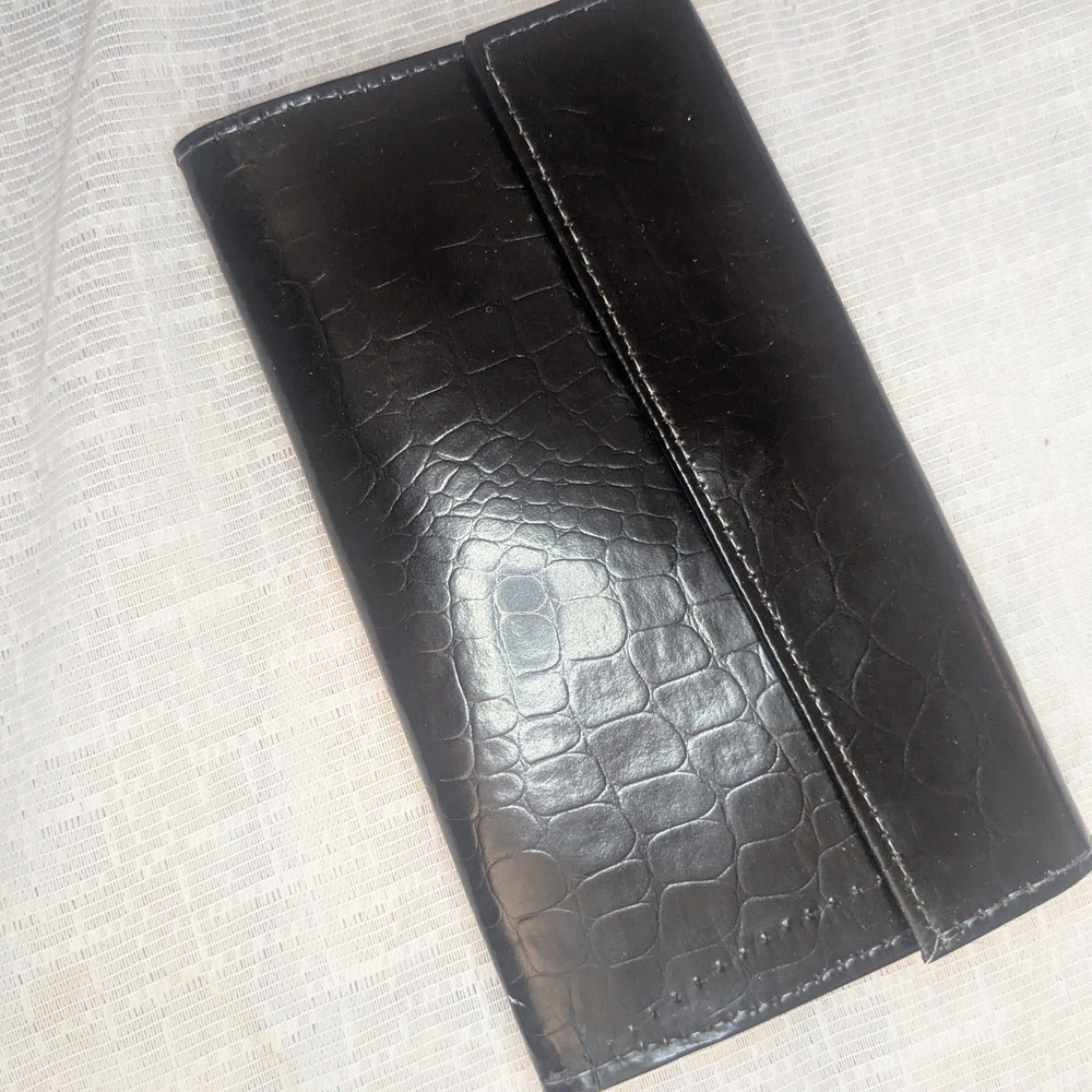 American Vintage Black Croc-Embossed Wallet